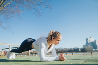 Беспроводные наушники Urban Vitamin Glendale из переработанного пластика RCS с технологией Air Condu фото 