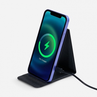 Подставка для смартфона с беспроводной зарядкой Kickstand, серая фото 