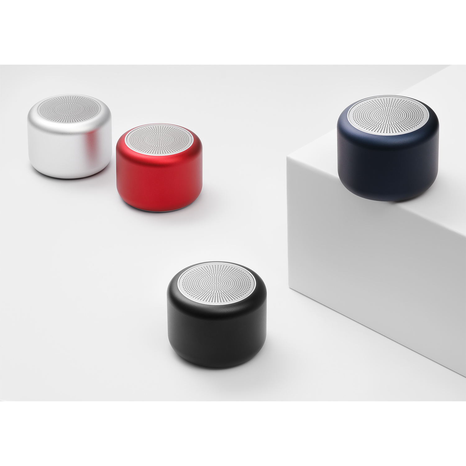 Беспроводная колонка Пэшн (Passion) 80dB 600 mAh (Bluetooth 5.4), серебряная