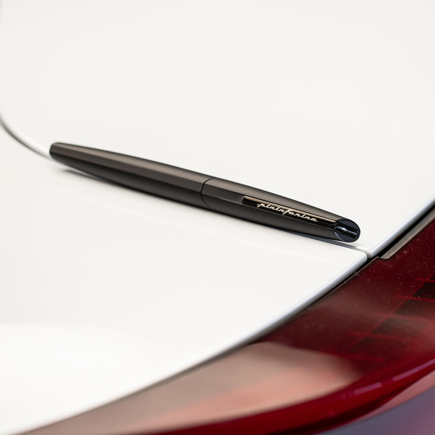 Перьевая ручка PININFARINA PF Two BLACK