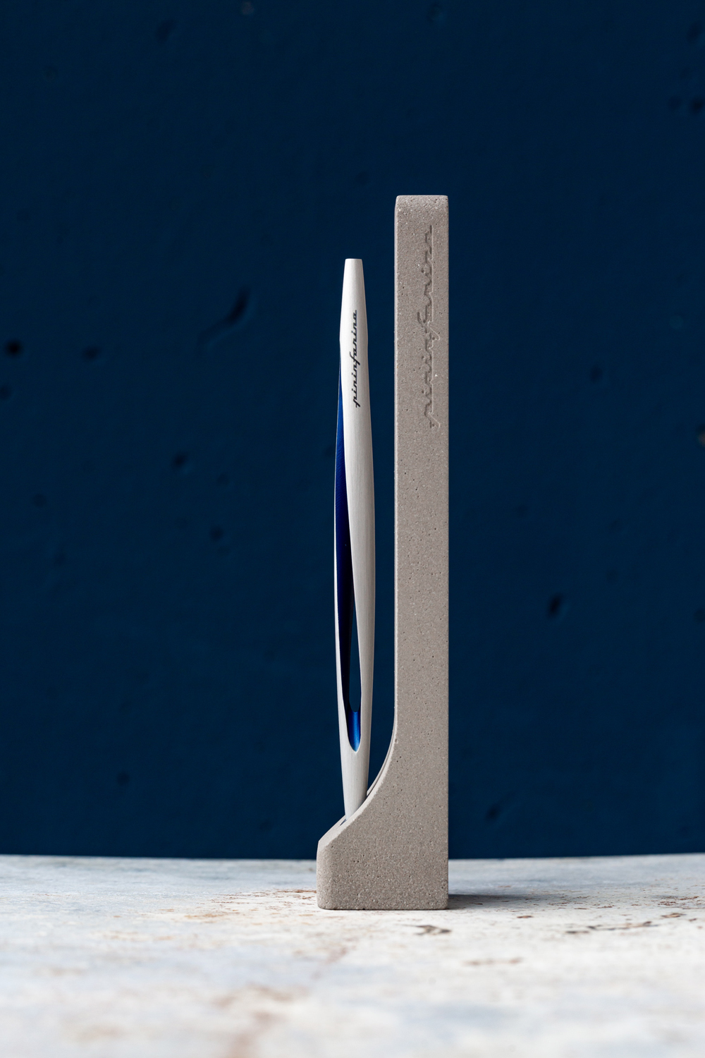 Вечная ручка Pininfarina Aero BLUE