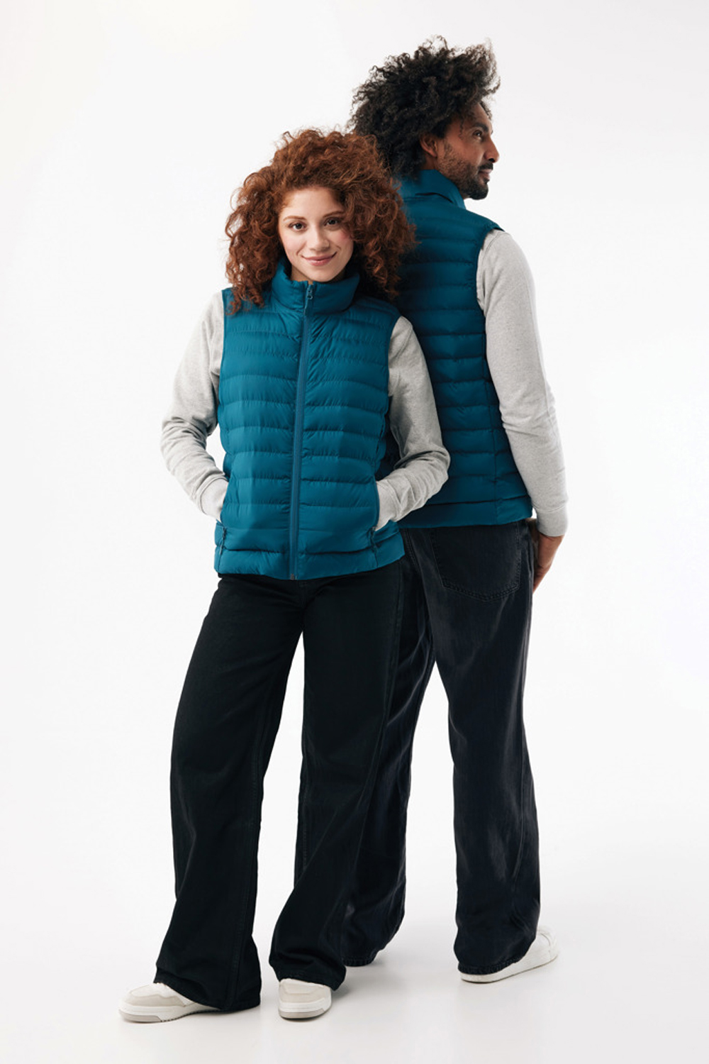 Женский стеганый жилет Iqoniq Meru из переработанного полиэстера AWARE™, 70 г/м²