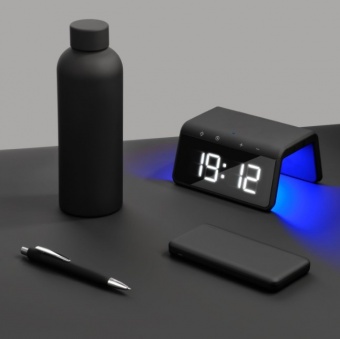 Настольные часы с подсветкой и беспроводной зарядкой 15W Flame, черные фото 