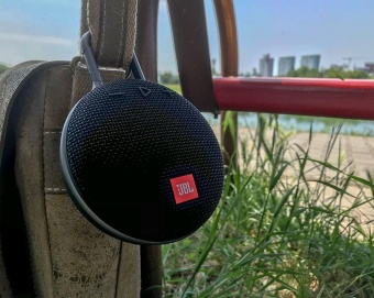 Беспроводная колонка JBL Clip 3, белая фото 