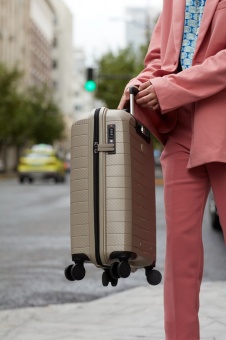 Чемодан Lightweight Luggage S, бежевый фото 
