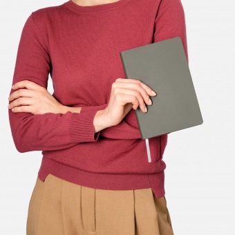 Ежедневник Latte soft touch недатированный, серый/красный фото 