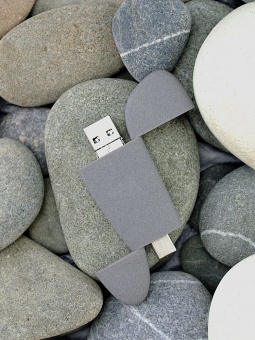 Флешка Pebble Universal, USB 3.0, серая, 64 Гб фото 