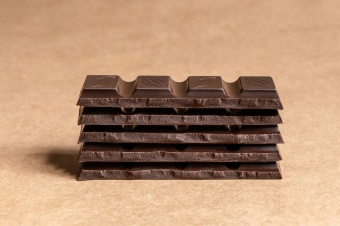 Горький шоколад Dulce, в серебристой коробке фото 