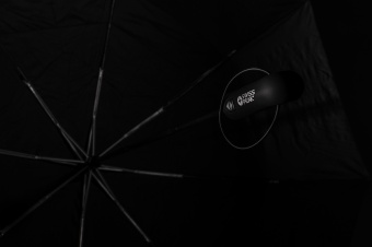Компактный зонт-антишторм Tornado от Swiss Peak из rPET Aware™, d120 см фото 