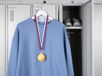 Медаль Regalia, большая, золотистая фото 