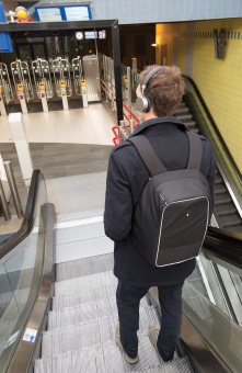 Рюкзак для ноутбука Swiss Peak с защитой от карманников фото 