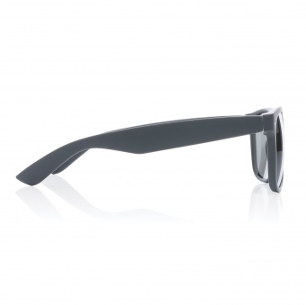 Солнцезащитные очки из переработанного пластика (сертификат GRS) фото 