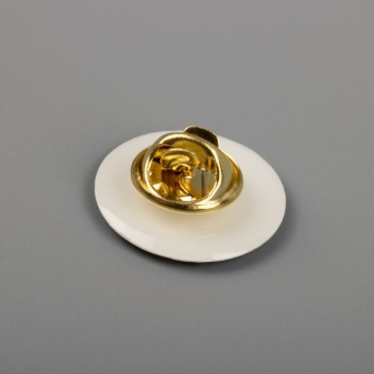 Значки с полимерным покрытием Bete на заказ фото 